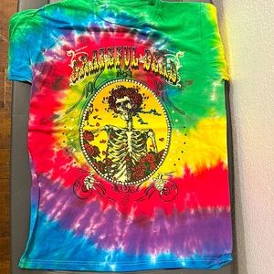 Grateful Dead tie dye graphic t shirt